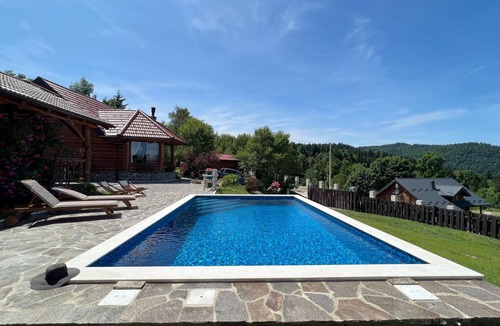 Kupjak Villa | Villa Roza by Villas Guide