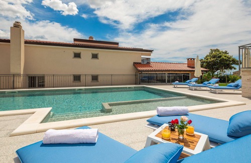 Solin Villa | Villa Serenity Gardens with Pool