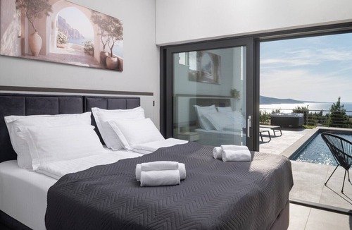 Rovanjska Villa | Villa Serenity, heated pool, jacuzzi, sea view, bbg, famili, pets