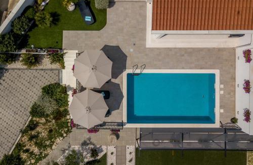 Kastel Kambelovac Villa | Villa Sirena