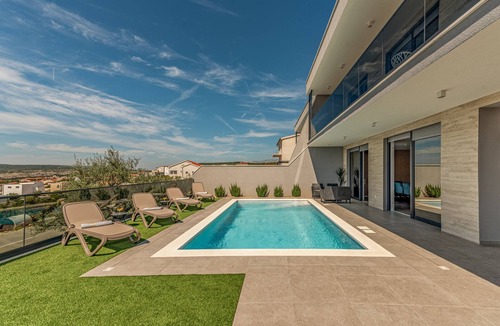 Maslenica Villa | Villa Solina ZadarVillas
