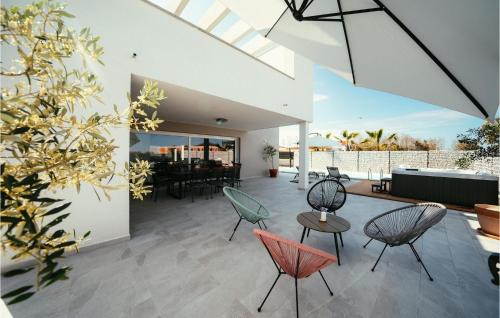 Zaton House | Villa South