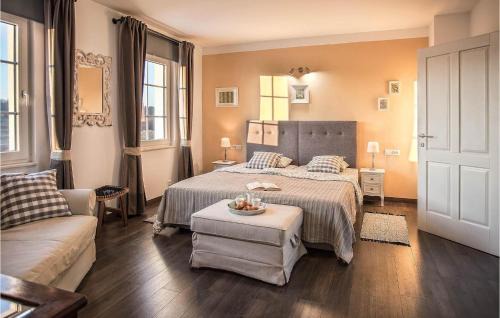 Marcana House | Villa Tempera