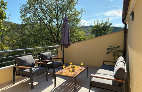 Podbablje Villa | Villa Terra Roca - Private pool, peaceful natural setting, easy access from Split