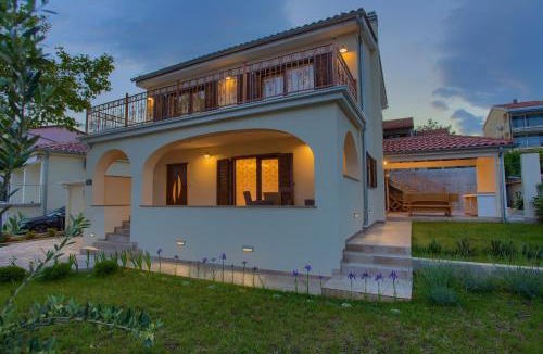 Cizici Villa | Villa Toic
