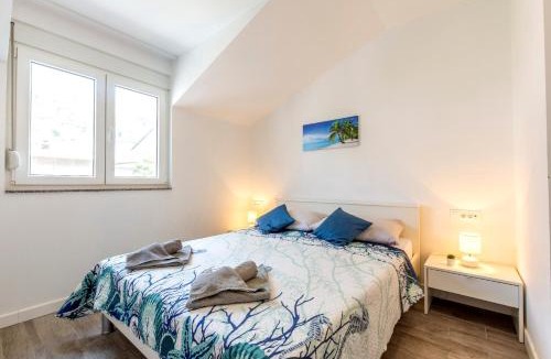 Jesenice Apartment | Villa Tomaš - Sea View Apartments