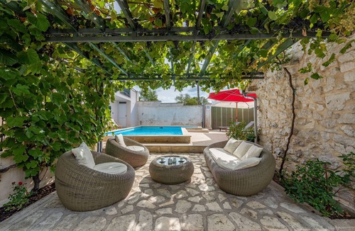 Benkovac Villa | Villa Torine ZadarVillas