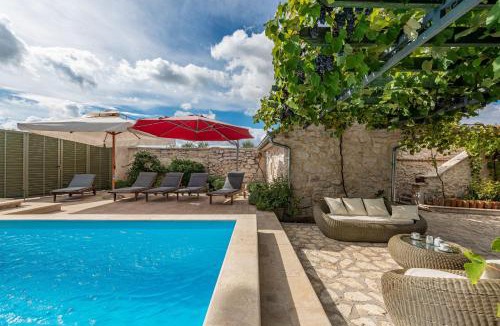Benkovac Villa | Villa Torine ZadarVillas