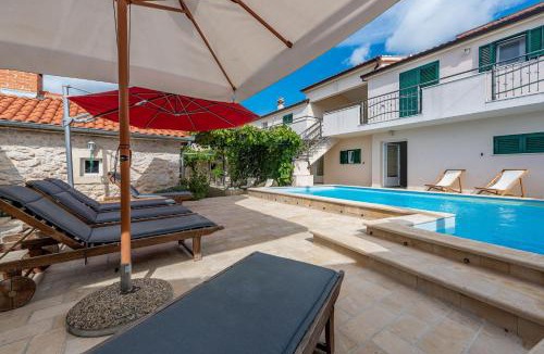 Benkovac Villa | Villa Torine ZadarVillas