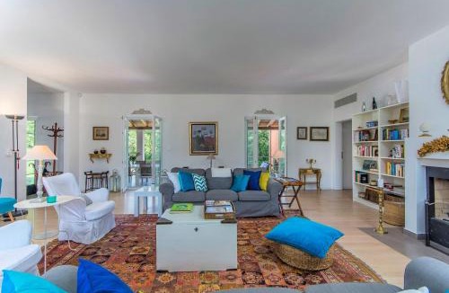 Modrusani Villa | Villa Tre Colonne