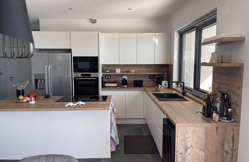 Karigador Villa | Villa Valenina with heated pool in Croatia, 300 metres from the sea.