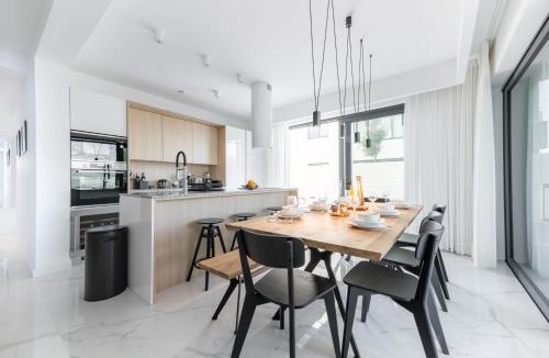 Vinjerac Apartment | Villa Velebit - luxury apartment steps away from Adriatic Sea, with private pool and stunning views