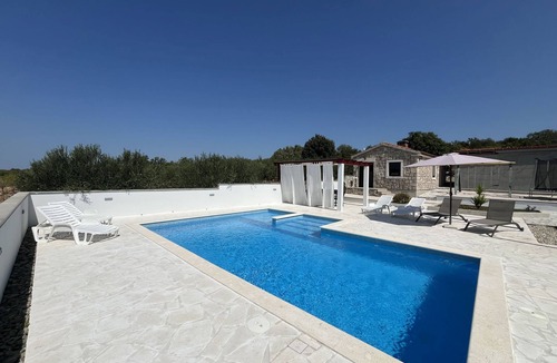 Velim House | Villa Villa Nadin (V9998-K1) - Nadin