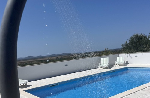 Velim House | Villa Villa Nadin (V9998-K1) - Nadin
