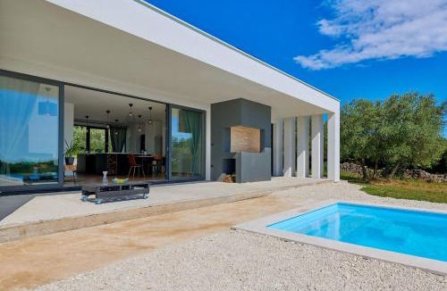 Salambati Villa | Villa Vinci in Smoljanci (Haus für 4 Personen)