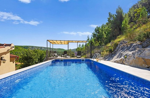 Bicine Villa | Villa Vista by Villas Guide