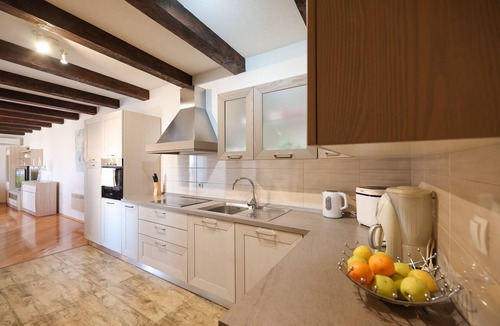 Benkovac Villa | Villa Vita - Three Bedroom Villa with Swimming Pool