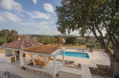 Danilo Villa | Villa Vuki