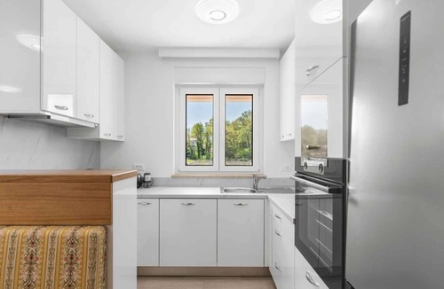 Karigador Villa | Villa with air conditioning and outdoor pool