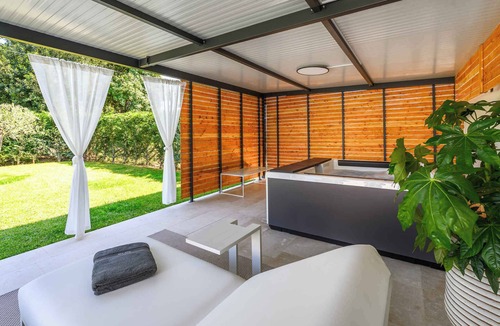 Materada Villa | Villa with pool, air conditioning, internet and a large covered terrace
