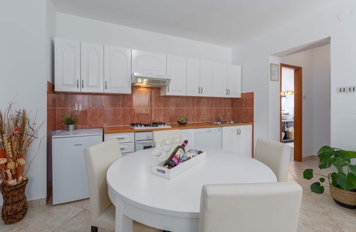 Jakovici House | Villa with pool, Ideal for several families, 3 separate living units
