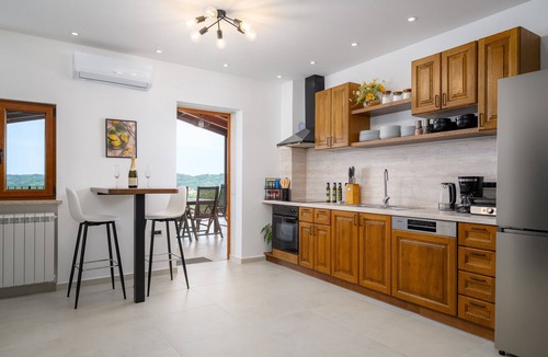 Zamask Villa | Villa Zamask for 7 people near Motovun with jacuzzi & sauna
