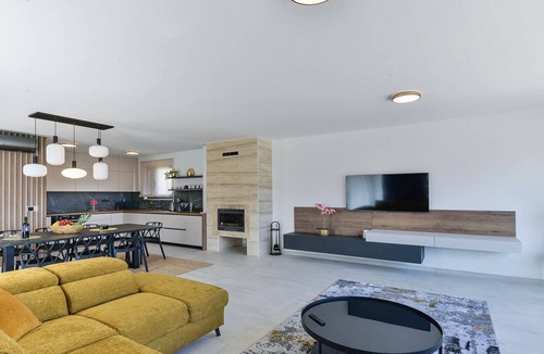 Vinjerac Villa | Villa Zariva with pool and panoramic mountain and sea view
