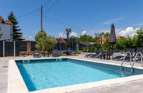 Brzac Villa | Villa ZaVaLa Brzac