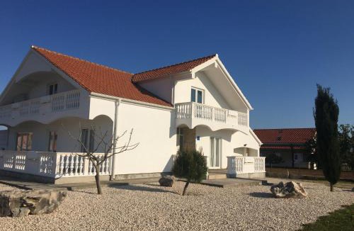 Poljica House | Villa Zerava Nin