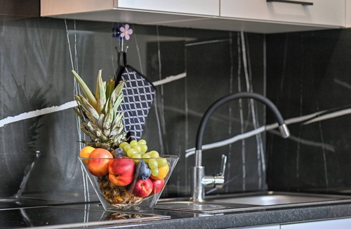 Veliko Trgovisce House | Vineyard home with view, jacuzzi and sauna for complete relaxation
