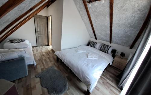 Cartisoara House | Vis Împlinit Transfăgărășan