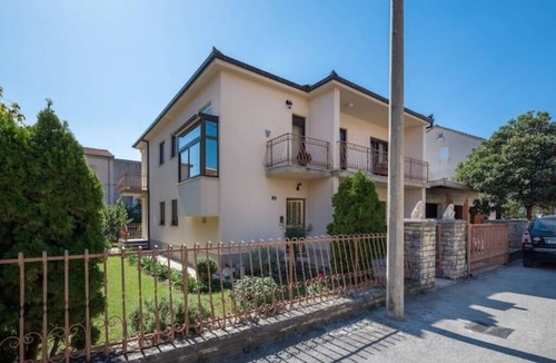 Kastel Novi Apartment | Wünderschönes Apartment in Kastel Novi. 7 Gehminuten vom Strand Entfernt