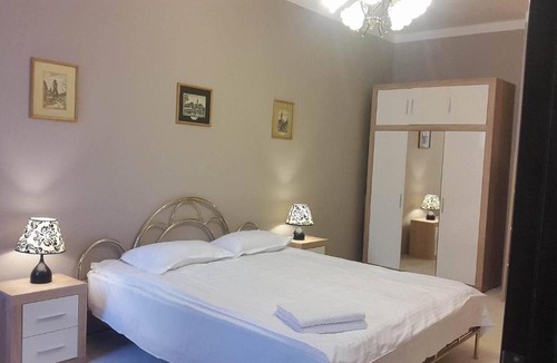 Brasov Old Town Apartment | Weiss26 Residence