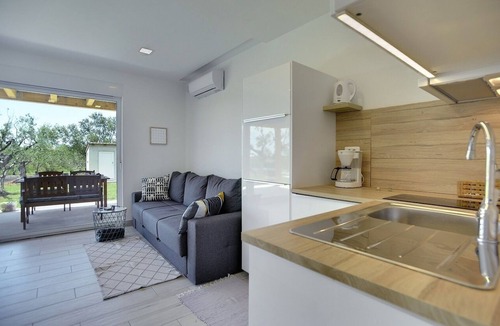Valbandon House | Well-kept vacation home with modern equipment, parking, air conditioning, WLAN - pets are also welcome