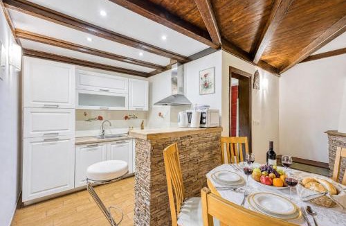 Karlovac House | Wellness House On The River Kupa - Happy Rentals