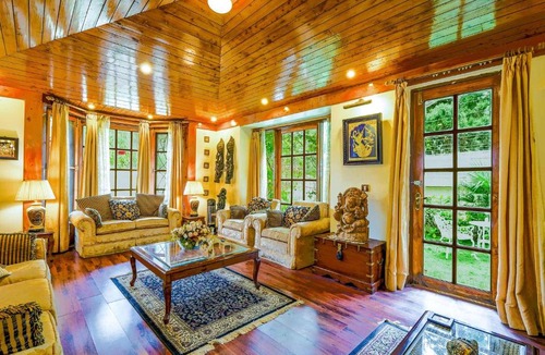 Nainital Villa | Westwood Villa by VEO, StayVista - 3BHK with Bonfire & Lawn