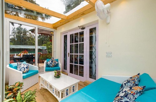 Nainital Villa | Westwood Villa by VEO, StayVista - 3BHK with Bonfire & Lawn