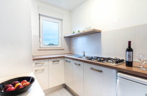 Monterol Apartment | Wohnung in Monterol mit Garten und Terrasse by Interhome