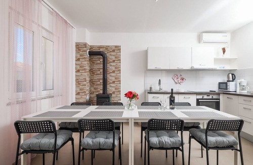 Ljubac Apartment | Wohnung "Wohnung A1" direkt am Strand by Interhome