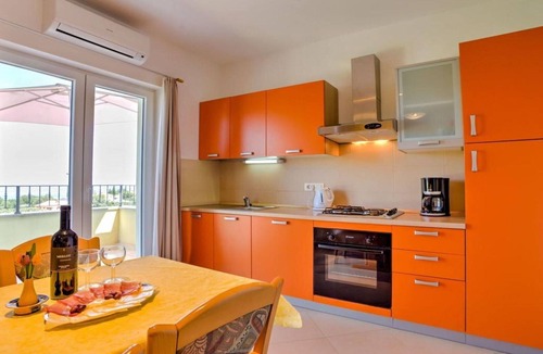Brsec Apartment | Wonderful Brsec Apartments with Sea View and Shared Pool - Standard One Bedroom Apartment
