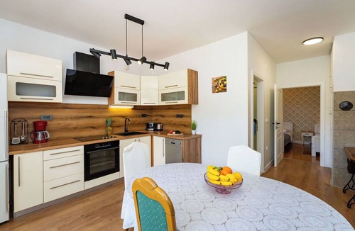 Peracko Blato House | Wonderful private villa for 25 guests with WIFI, pool, A/C, TV and patio