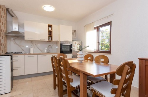 Donji Prolozac House | Wonderful private villa for 9 people with A/C, private pool, WIFI, TV, terrace and panoramic view