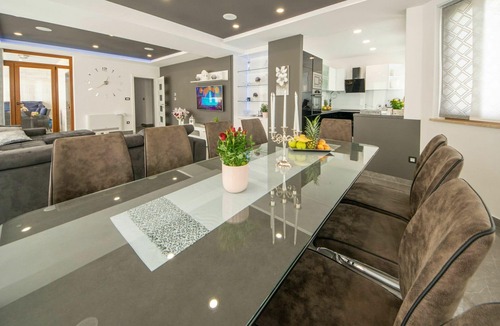 Prolozac Villa | Wonderful private villa with WIFI, A/C, hot tub, private pool, TV, terrace and panoramic view