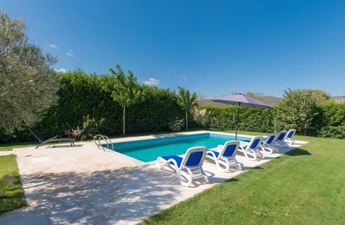 Knezovici House | Wonderful private villa for 8 guests with private pool, A/C, WIFI, TV and terrace