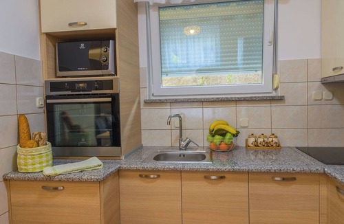 Jurdani Villa | Wonderful private villa with hot tub, sauna, A/C, WIFI, private pool, terrace and pets allowed