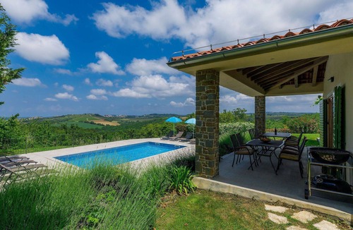 Baredine Villa | Wonderful private villa for 10 guests with A/C, private pool, WIFI, TV, terrace and panoramic view