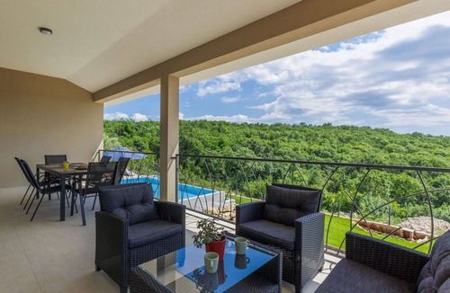 Nova Vas House | Wonderful private villa for 12 guests with private pool, A/C, WIFI, TV and terrace