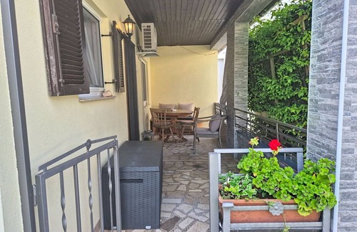 Finida House | Wonderful private villa for 4 people with WIFI, A/C, TV, terrace and pets allowed