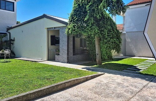 Finida House | Wonderful private villa for 4 people with WIFI, A/C, TV, terrace and pets allowed