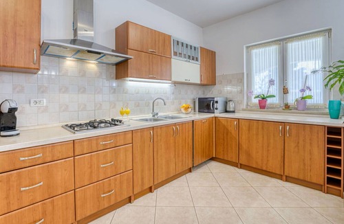 Melnica House | Wonderful private villa for 8 guests with private pool, A/C, WIFI, TV and terrace